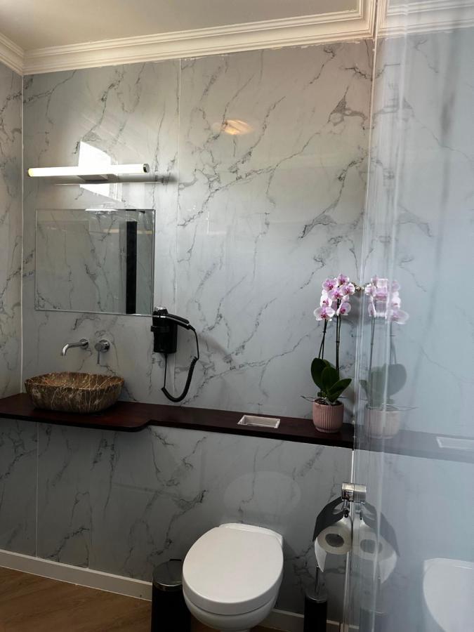D10 Apartments Breda Eksteriør billede